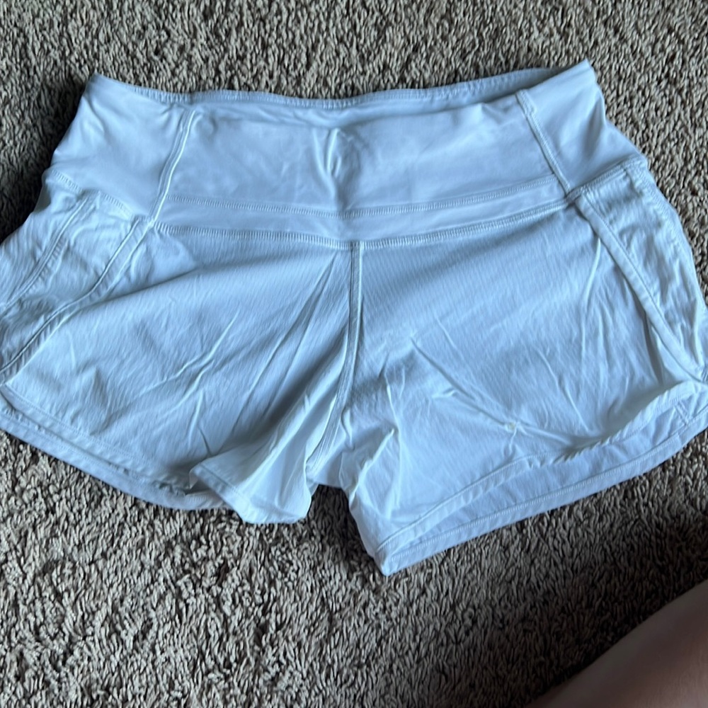 Lululemon shorts size 4